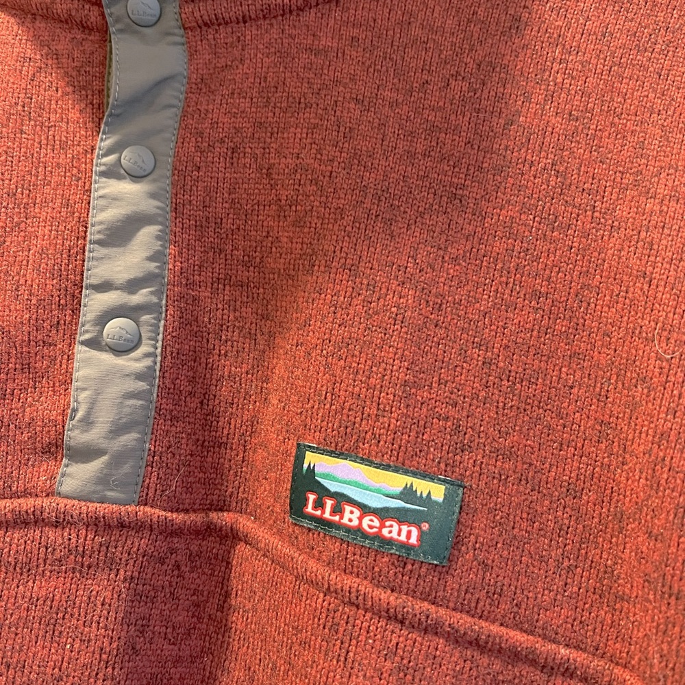 Men’s L.L. Bean fleece half zip pullover